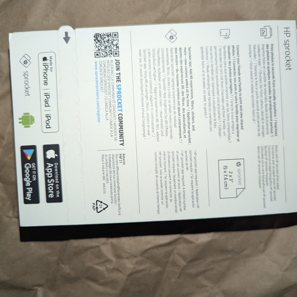 HP Sprocket Gray Photo Printer - Picture 3 of 3